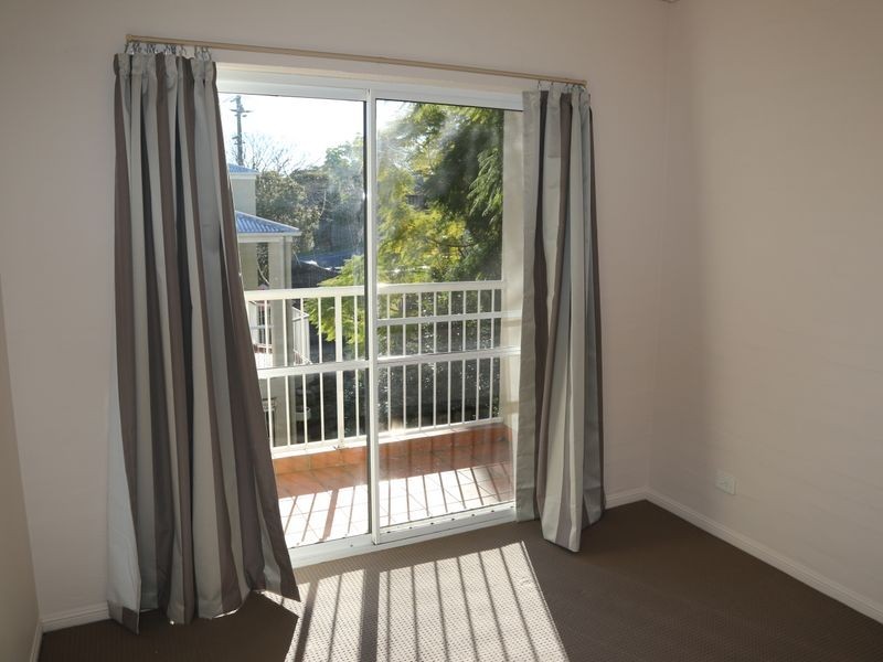 8/86 Musgrave Road, Indooroopilly QLD 4068