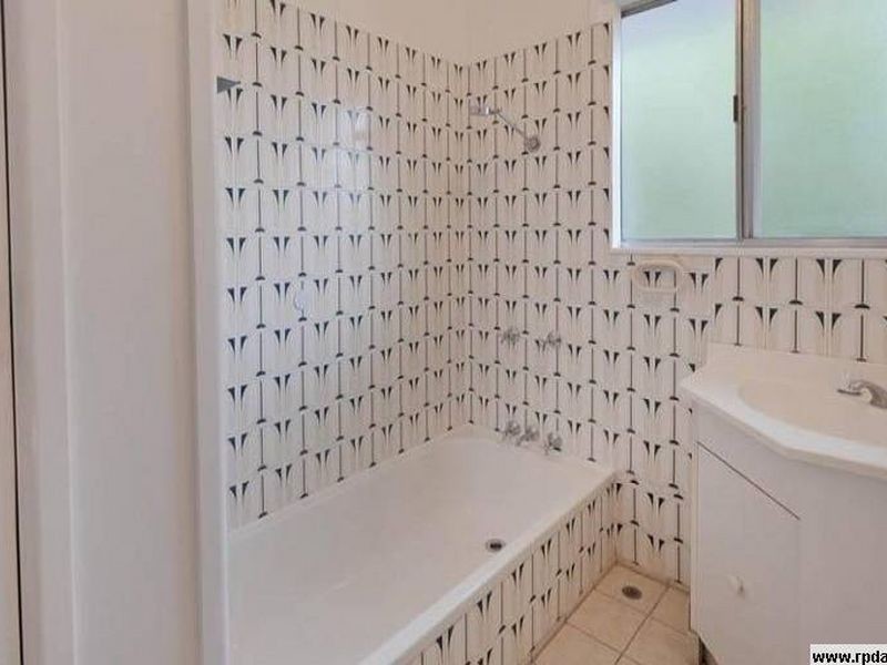 77 Fig Tree Pocket Road, Chapel Hill QLD 4069