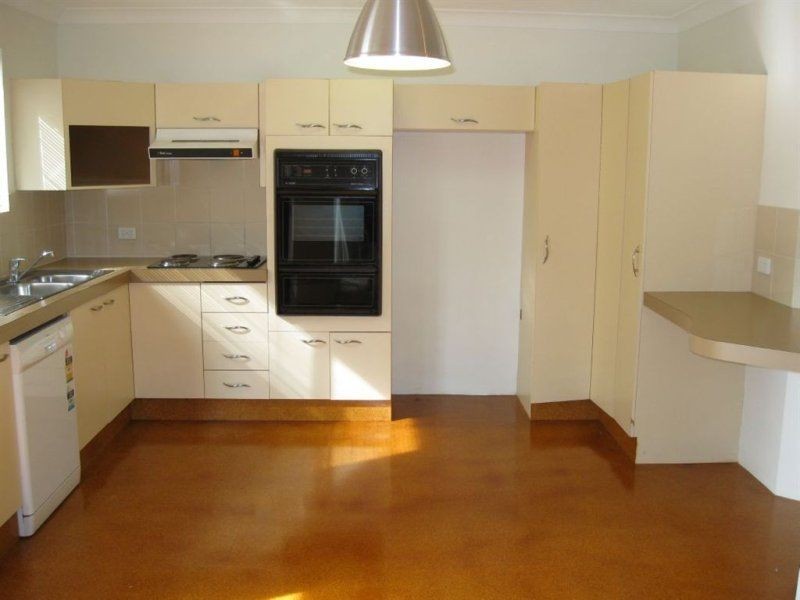 1/128 Central Avenue, Indooroopilly QLD 4068