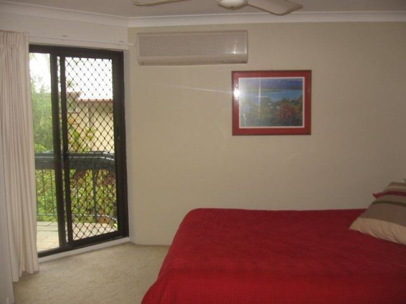 1/128 Central Avenue, Indooroopilly QLD 4068