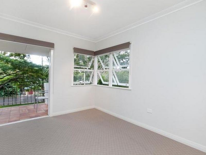 18 Bridge Street, Chelmer QLD 4068