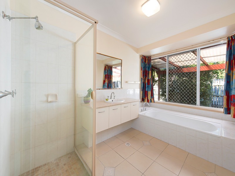 151 Kangaroo Gully Road, Bellbowrie QLD 4070