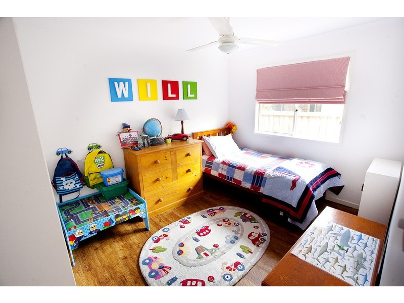 7 Pioneer Crescent, Bellbowrie QLD 4070