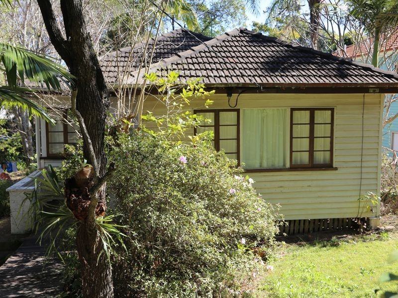 53 Orchard Terrace, St Lucia QLD 4067