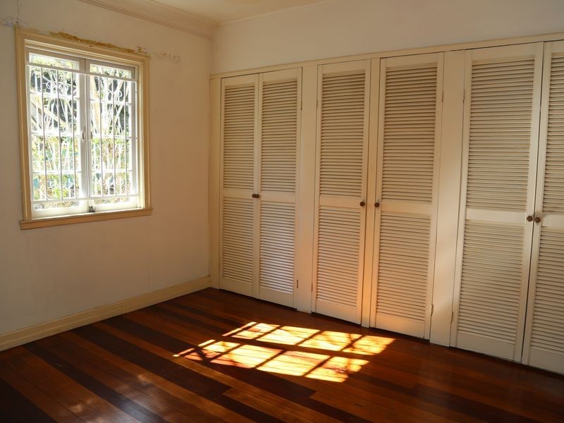 53 Orchard Terrace, St Lucia QLD 4067