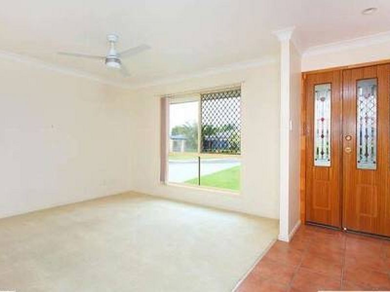 7 Volterra Place, Moggill QLD 4070