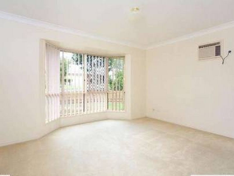 7 Volterra Place, Moggill QLD 4070