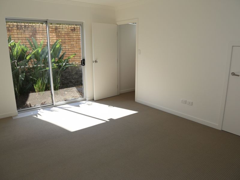 4/14 Quinn Street, Toowong QLD 4066