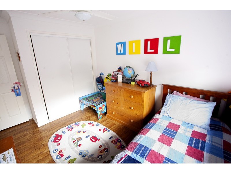 7 Pioneer Crescent, Bellbowrie QLD 4070