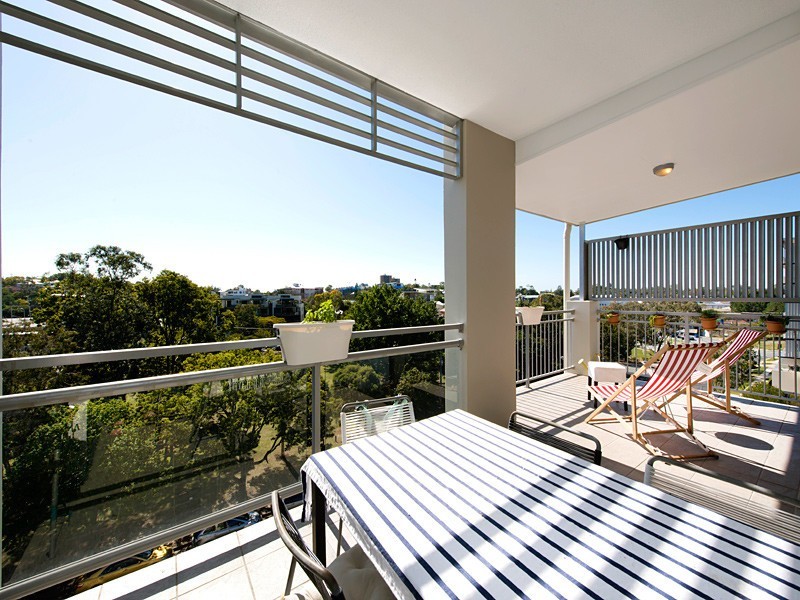 36/28 Belgrave Road, Indooroopilly QLD 4068