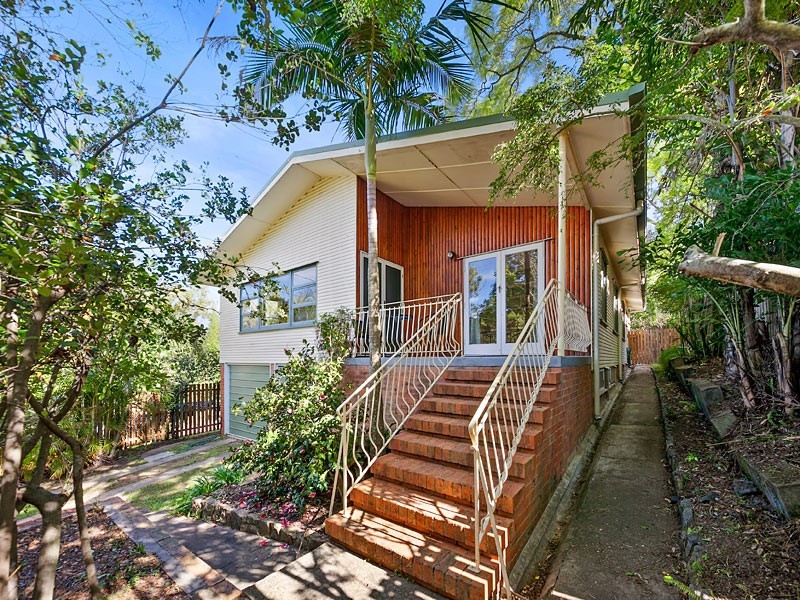 7 Turner Street, Indooroopilly QLD 4068