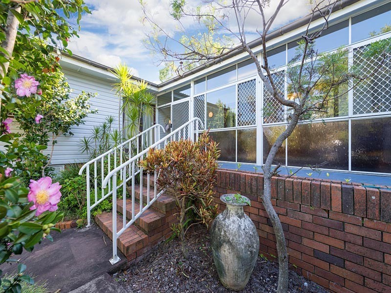 951 Moggill Road, Kenmore QLD 4069