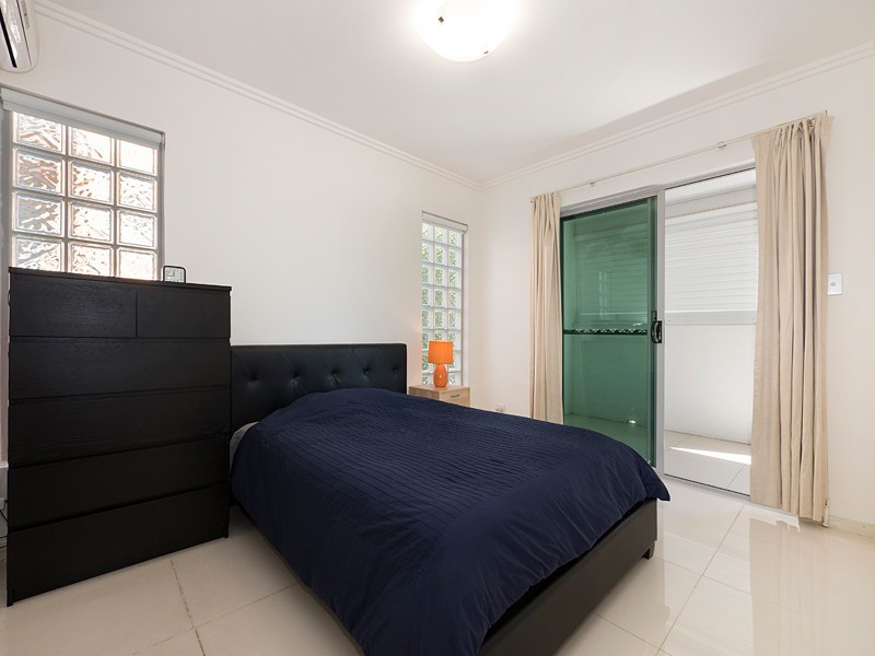 101/28 Dengate Lane, St Lucia QLD 4067