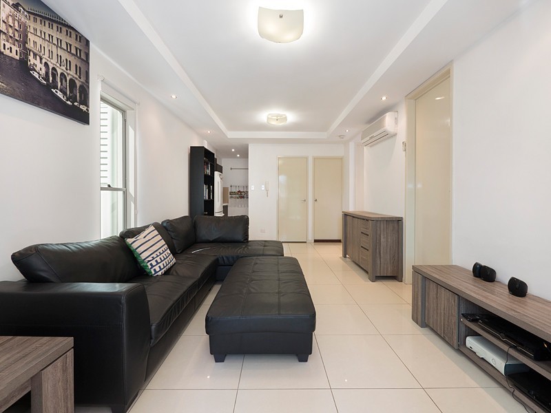 101/28 Dengate Lane, St Lucia QLD 4067