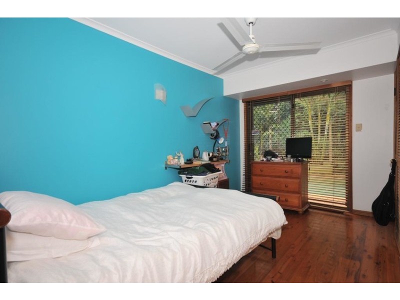 15 Dewrang Street, Chapel Hill QLD 4069