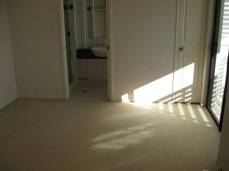 5/46 Lambert Road, Indooroopilly QLD 4068