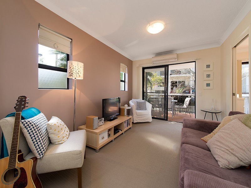 5/66 Depper Street, St Lucia QLD 4067