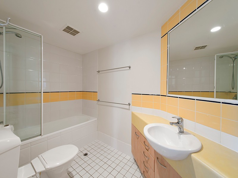 5/66 Depper Street, St Lucia QLD 4067
