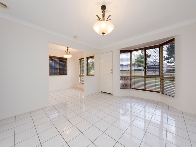 6 Cornuta Close, Bellbowrie QLD 4070