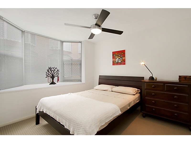 15/22 York Street, Indooroopilly QLD 4068