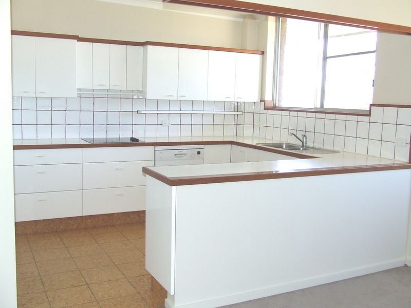 17/136 Macquarie Street, St Lucia QLD 4067