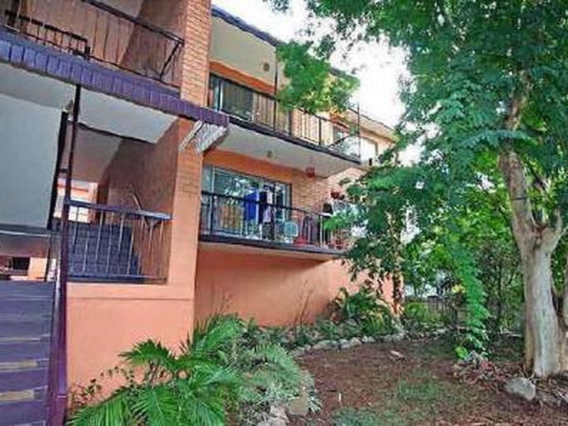 6/179 Sir Fred Schonell Drive, St Lucia QLD 4067