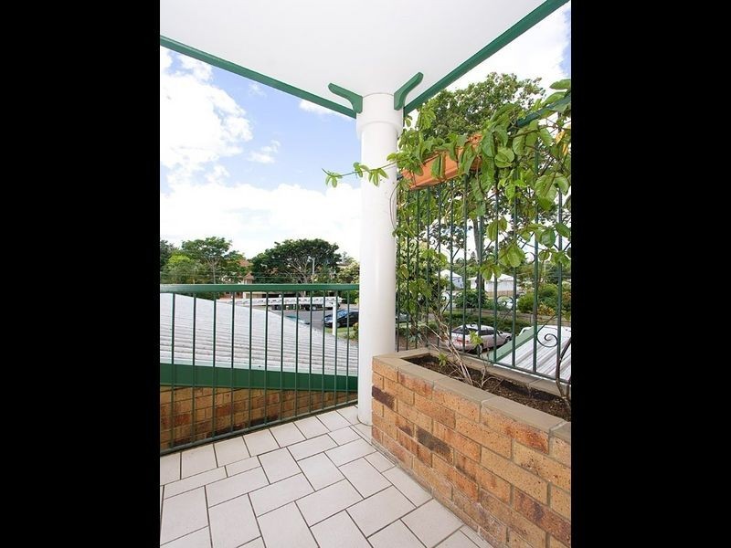 4/14 Cadell Street, Toowong QLD 4066