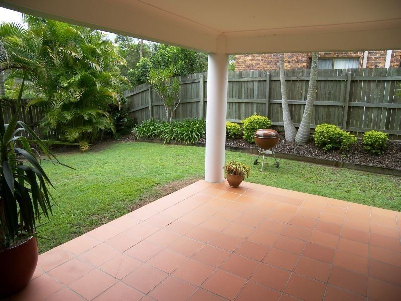 2 Arabilia Close, Chapel Hill QLD 4069