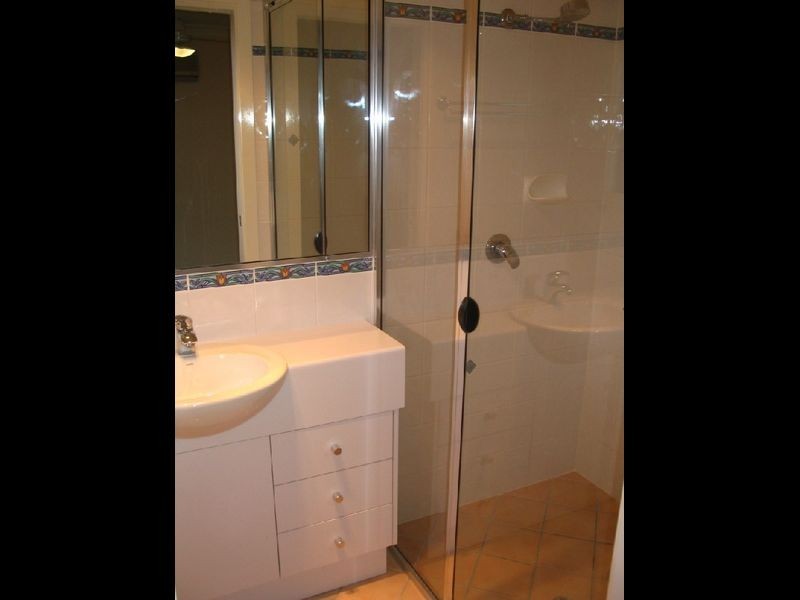 4/62 Waverley Road, Taringa QLD 4068