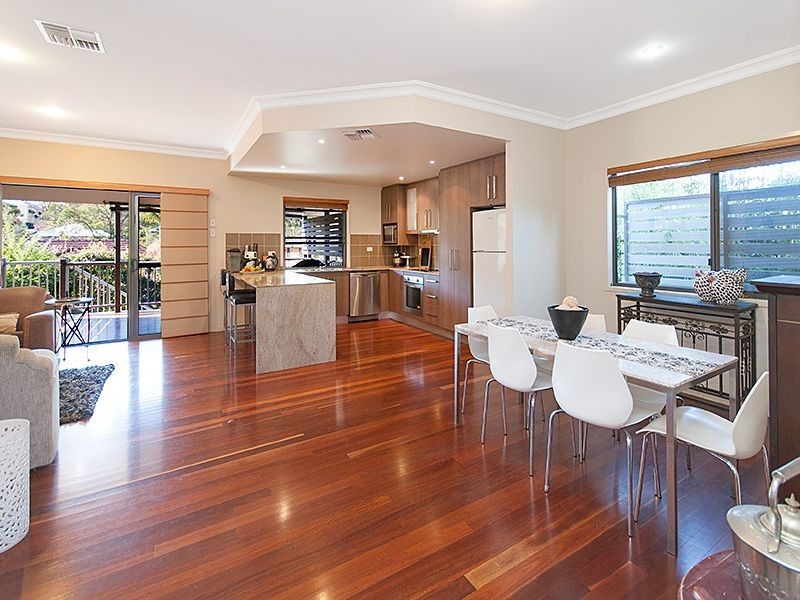 63 Broomfield Street, Taringa QLD 4068