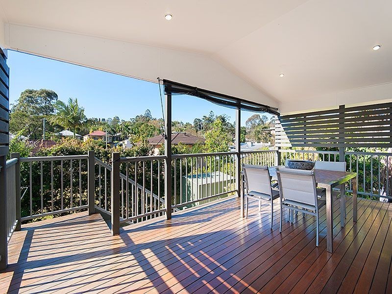 63 Broomfield Street, Taringa QLD 4068