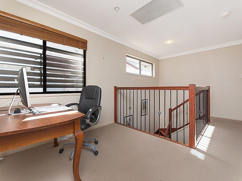 63 Broomfield Street, Taringa QLD 4068