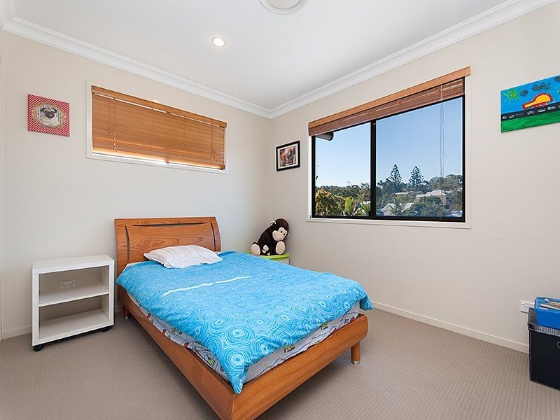 63 Broomfield Street, Taringa QLD 4068