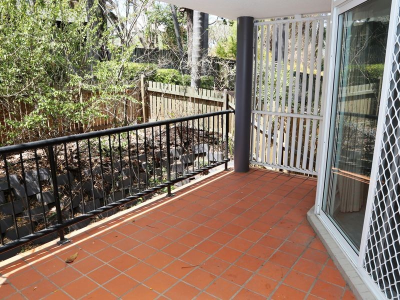 4/44 York Street, Indooroopilly QLD 4068