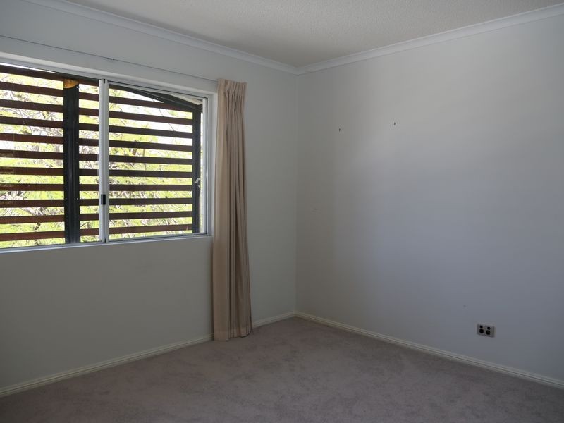 4/44 York Street, Indooroopilly QLD 4068