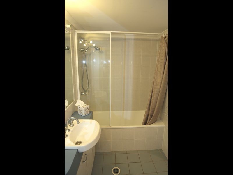 4/44 York Street, Indooroopilly QLD 4068