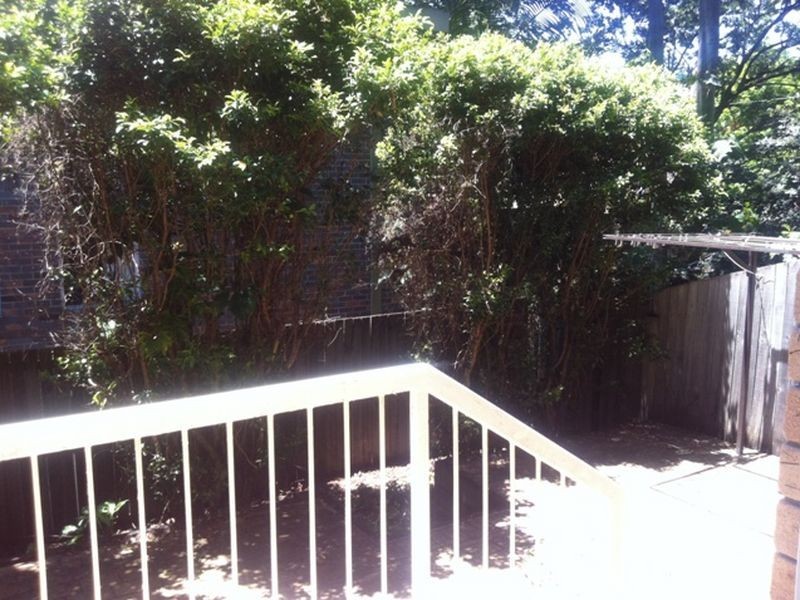 1/116 Sir Fred Schonell Drive, St Lucia QLD 4067