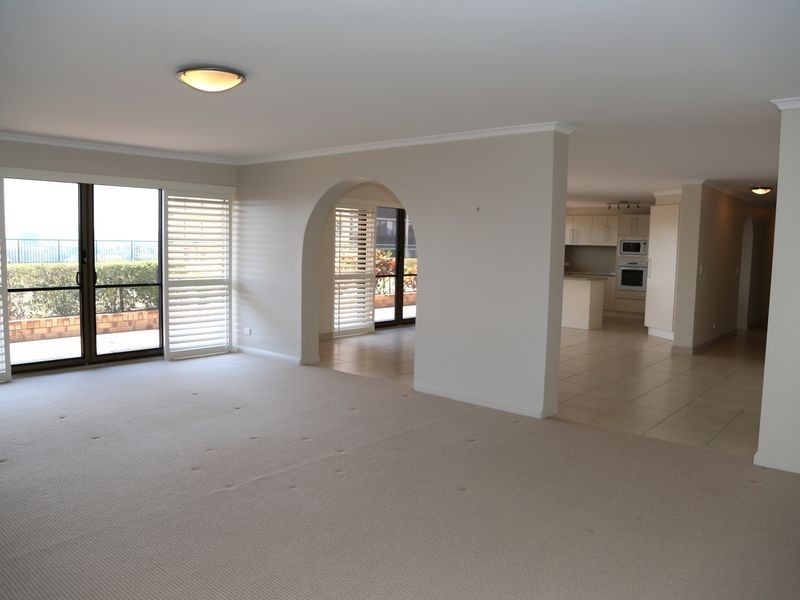 11A/32 Swann Road, Taringa QLD 4068