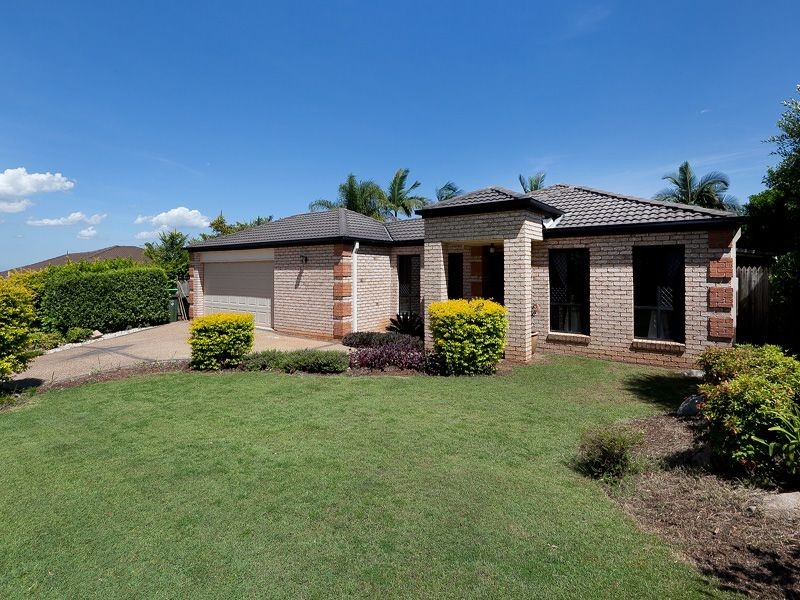 8 Crestwood Place, Moggill QLD 4070