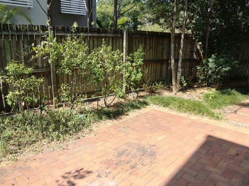 1/120 Indooroopilly Road, Taringa QLD 4068