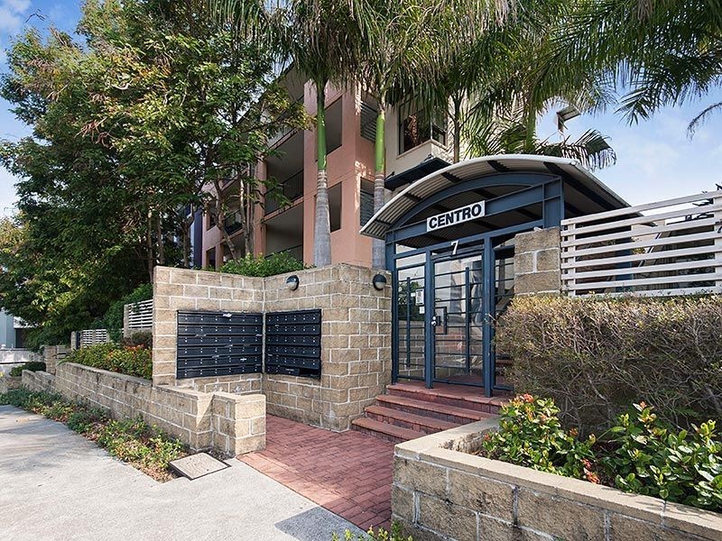 1/7 Landsborough Terrace, Toowong QLD 4066