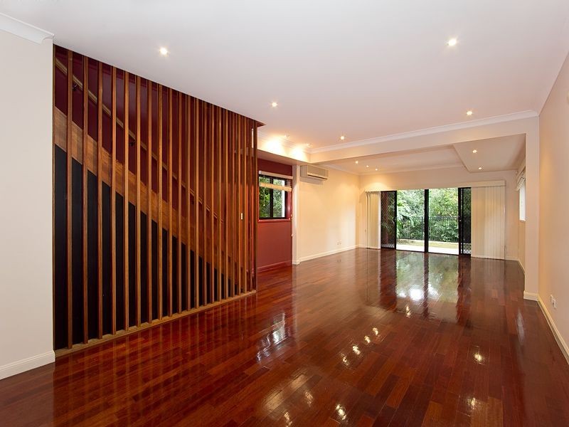 1/278 Indooroopilly Road, Indooroopilly QLD 4068