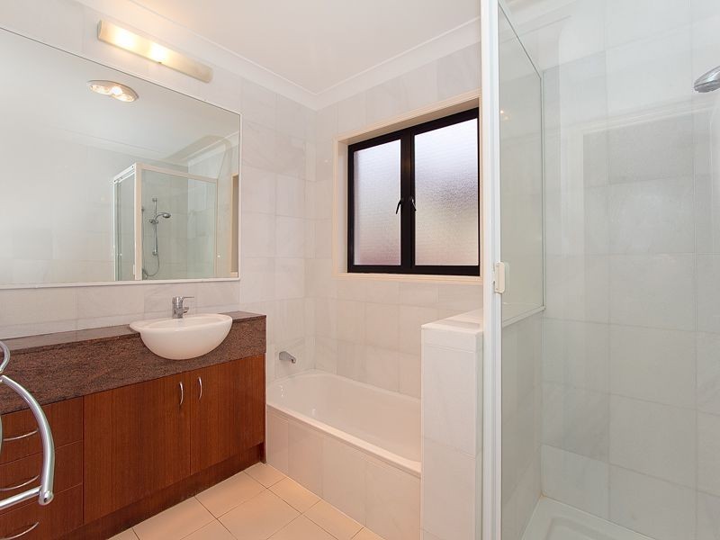 1/278 Indooroopilly Road, Indooroopilly QLD 4068