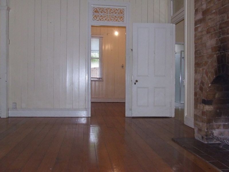 31 Jackson Street, Indooroopilly QLD 4068