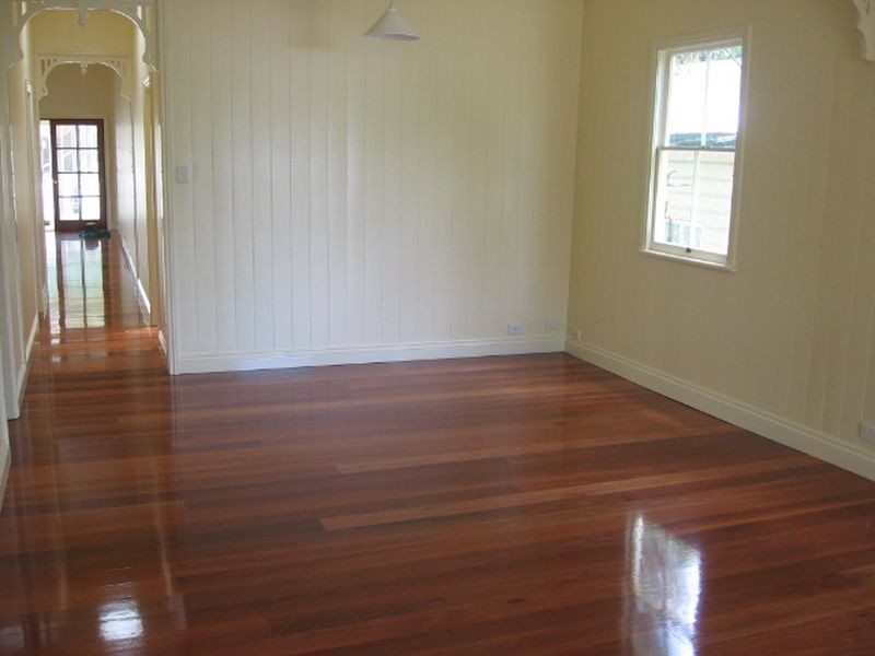 16 Greenlaw Street, Indooroopilly QLD 4068