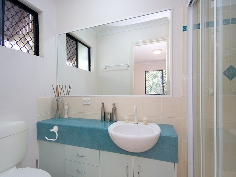 2/30 Vincent Street, Indooroopilly QLD 4068