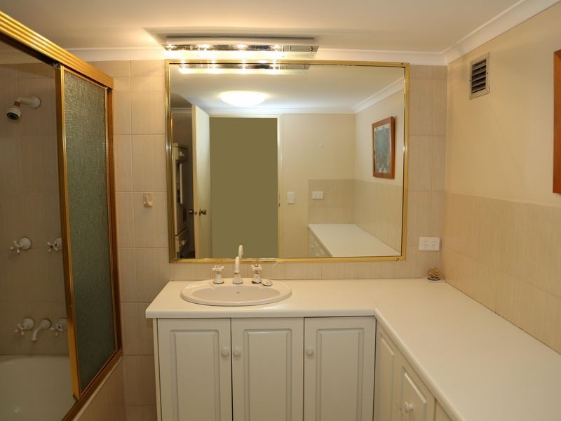 1/108 Macquarie Street, St Lucia QLD 4067