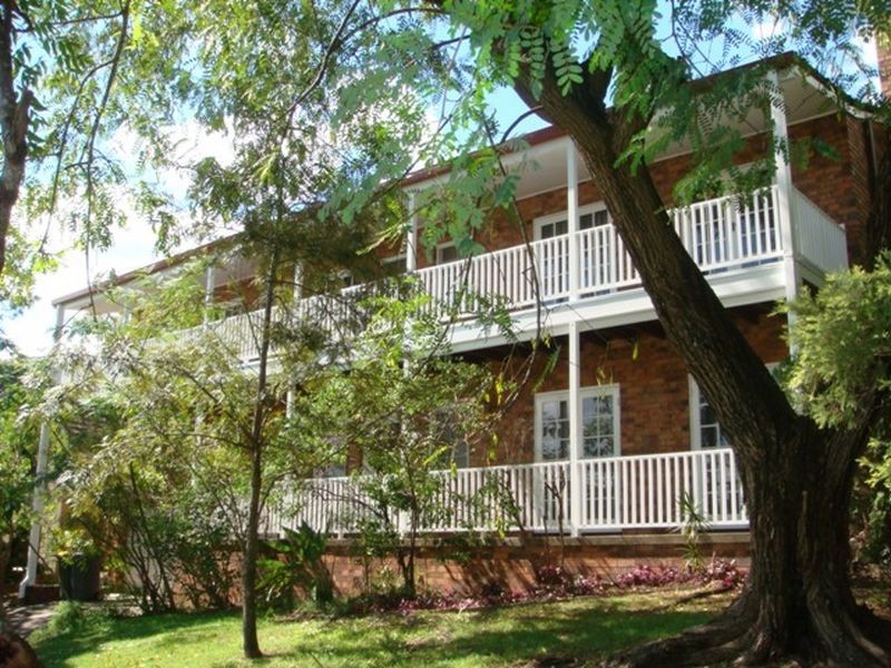 1 Jamner Street, Chapel Hill QLD 4069