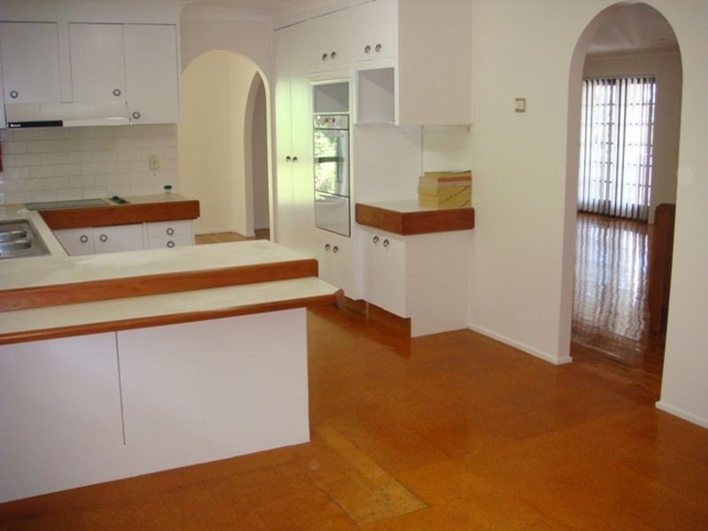 1 Jamner Street, Chapel Hill QLD 4069