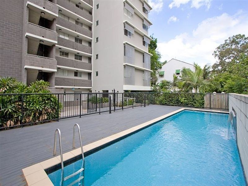 10/8 Belgrave Road, Indooroopilly QLD 4068